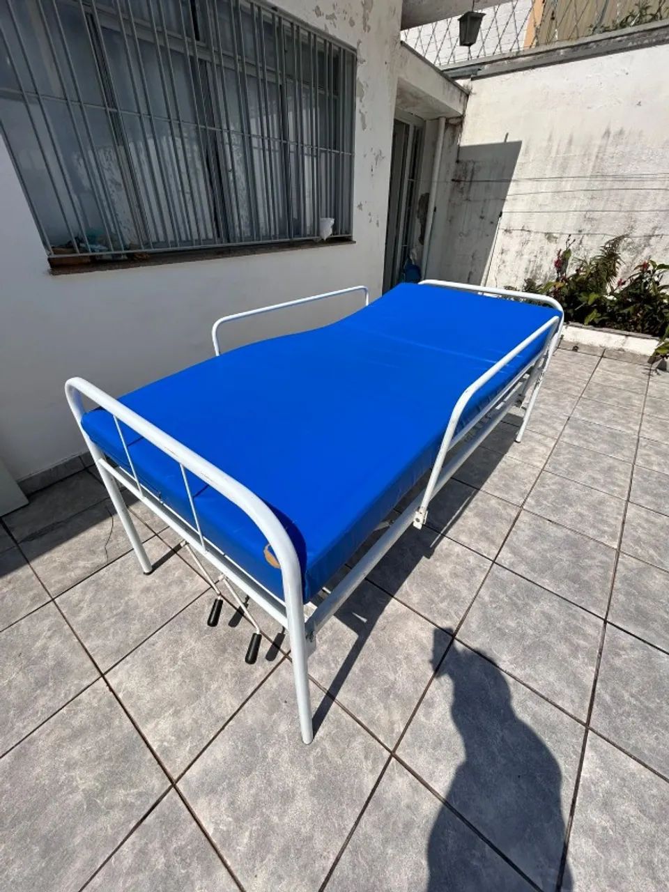 Cama Hospitalar Manual com Colchão - Foto 2
