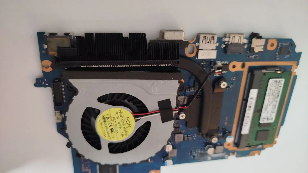 Placa mãe notebook Samsung NP370E4J testada funcionando, com memória e cooler  - Foto 3
