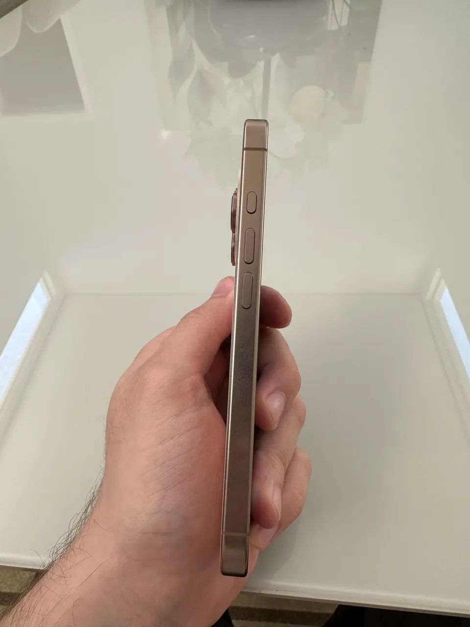 IPHONE 16 PRO - 256GB - Foto 2