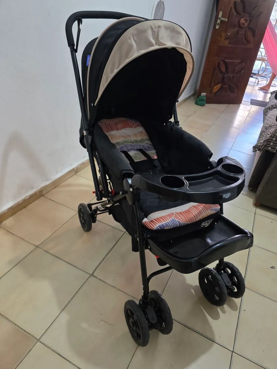 Carrinho e bebê conforto - Foto 3