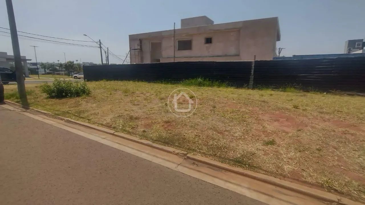 TERRENO RESIDENCIAL DAMHA 4