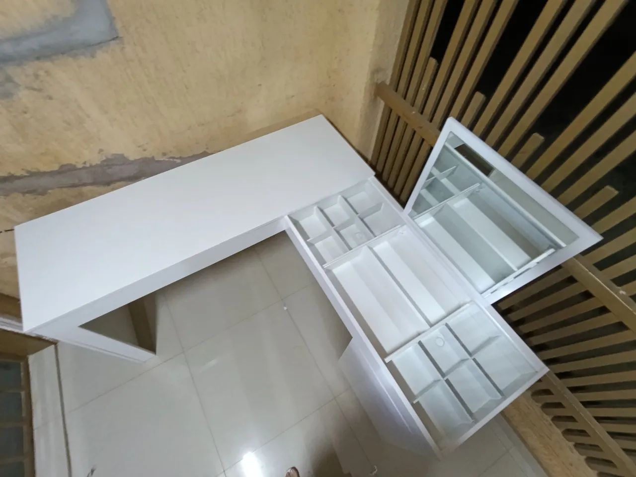 Escrivaninha/ Penteadeira  - Foto 5