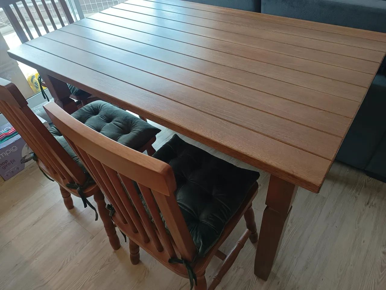 Mesa de Jantar de Madeira Rústica - Foto 2