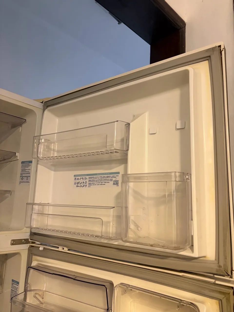 Vendo Geladeira Electrolux DF50 - Foto 5