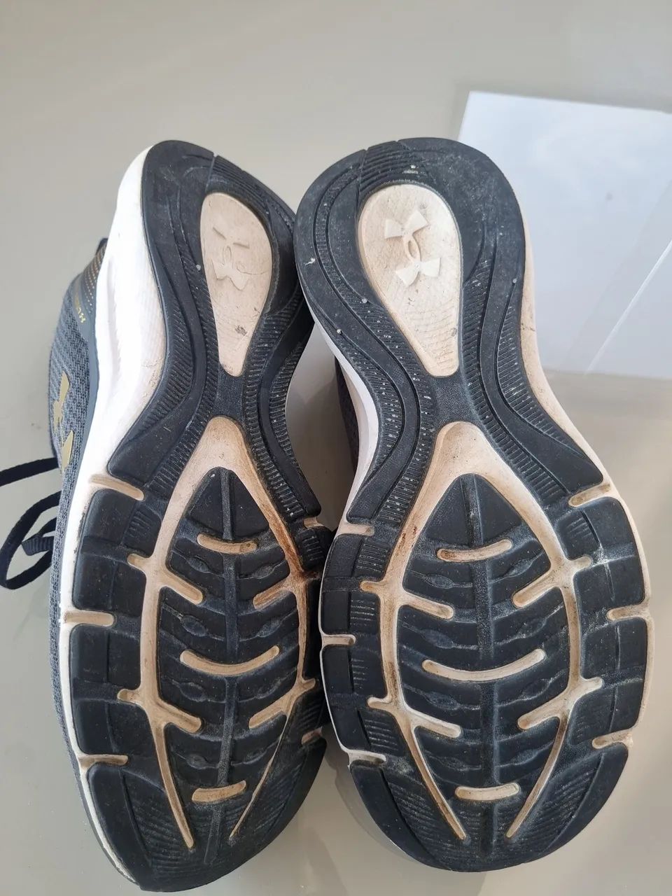 Tenis under armour Charged first tam 41 - Foto 4