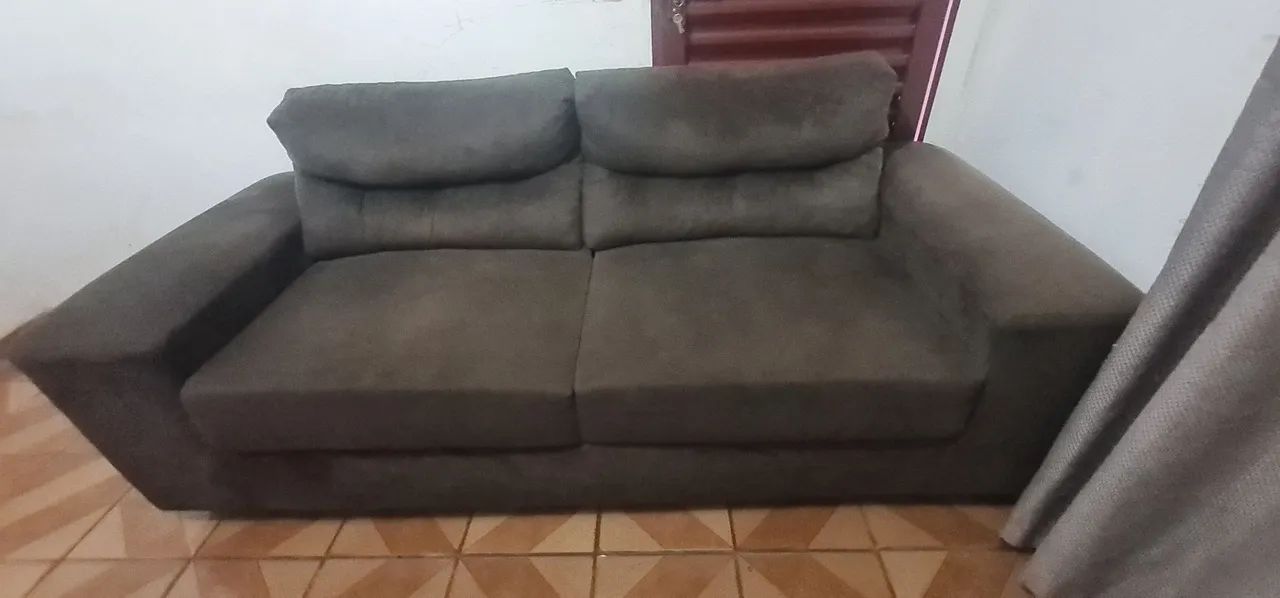 Sofá de três lugares. - Foto 2
