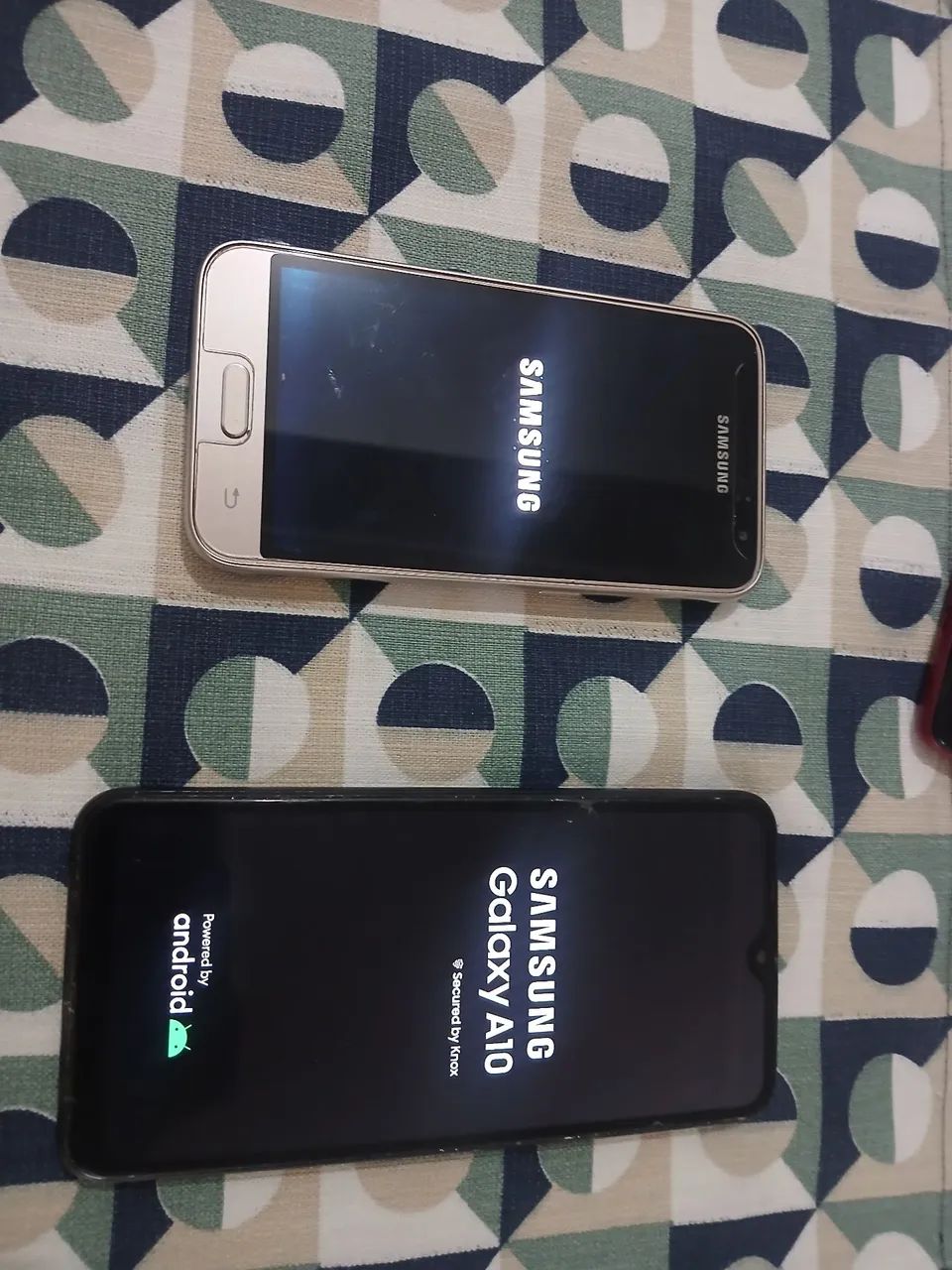 4 celulares funcionando bem - Foto 2