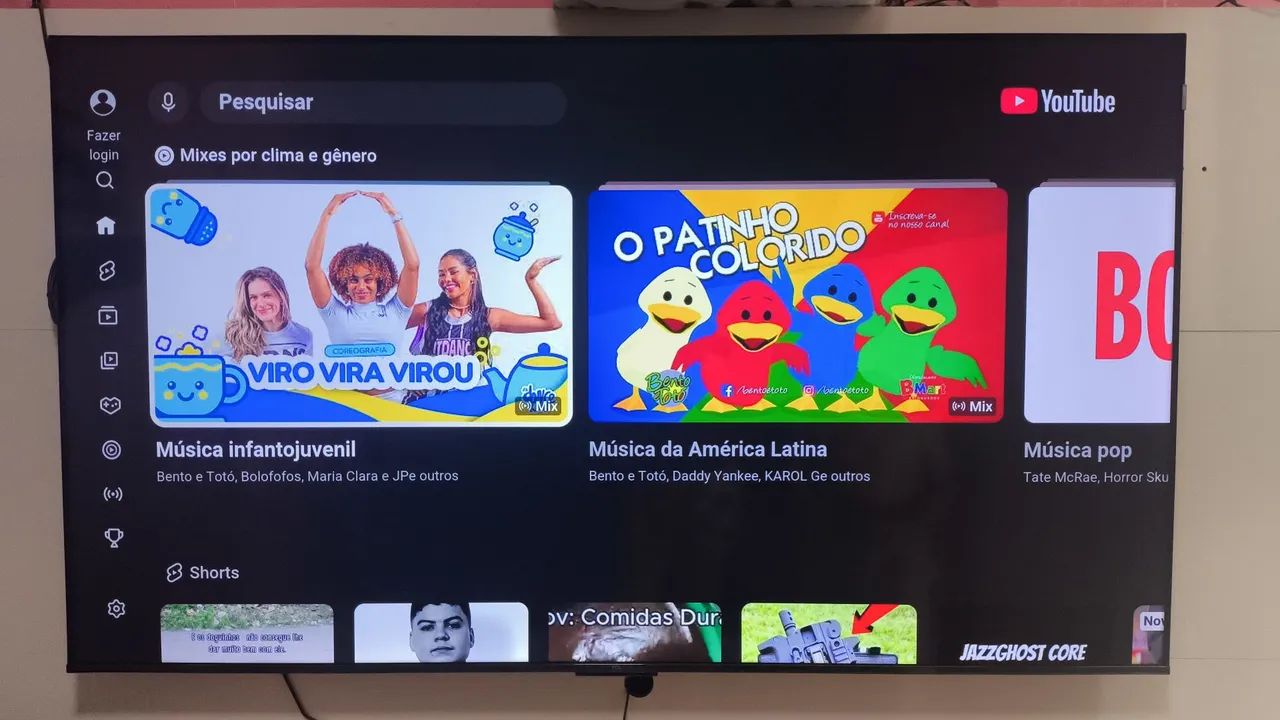 Vendo uma TV smart QLED TCL 65 polegadas 