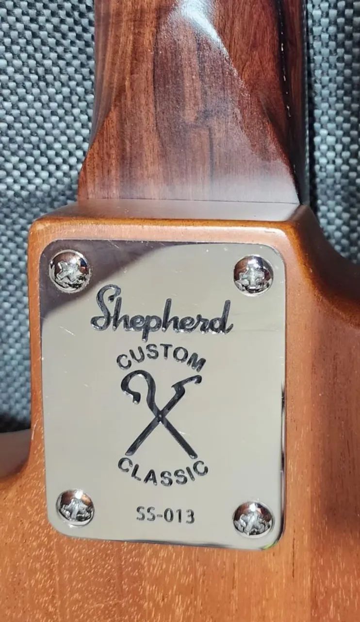 Guitarra Shepherd Stratocaster Custom - Foto 4
