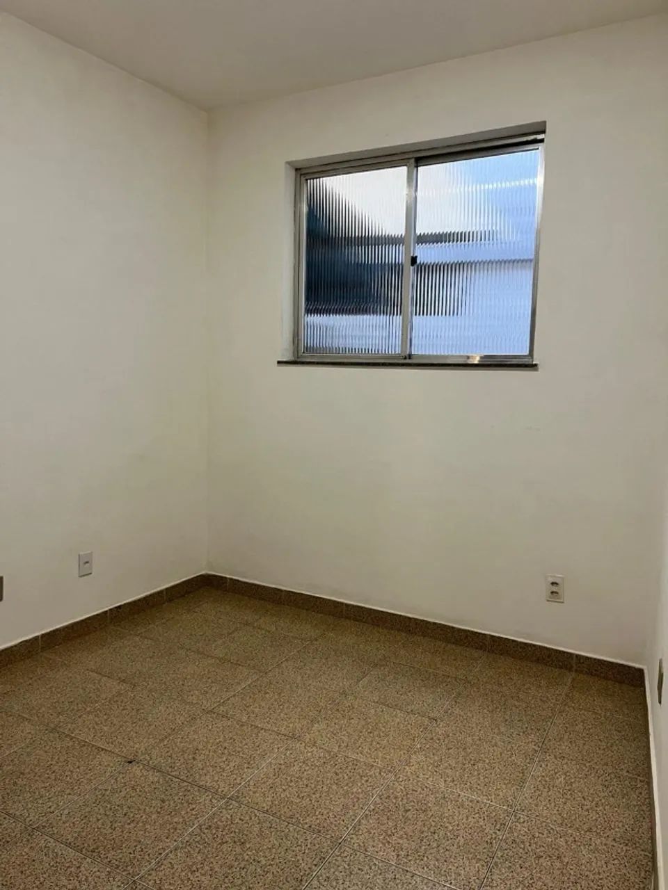 ALUGO SALA COMERCIAL NO CENTRO DE TERESÓPOLIS - Foto 5