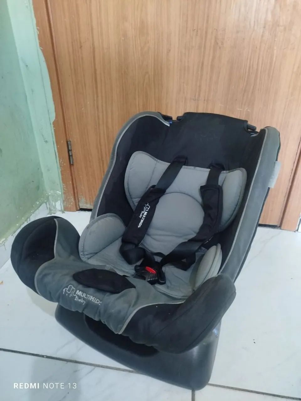 Cadeira Multikids suporta 25 kg