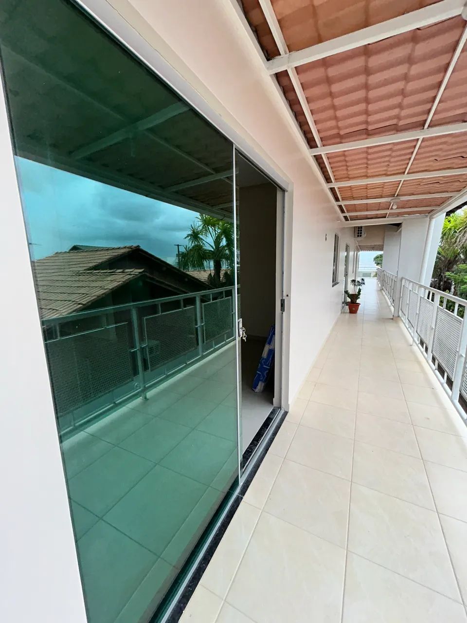 Imperdível!Alugo apt no Paraviana com 2 quartos e 2 banheiros - Foto 3