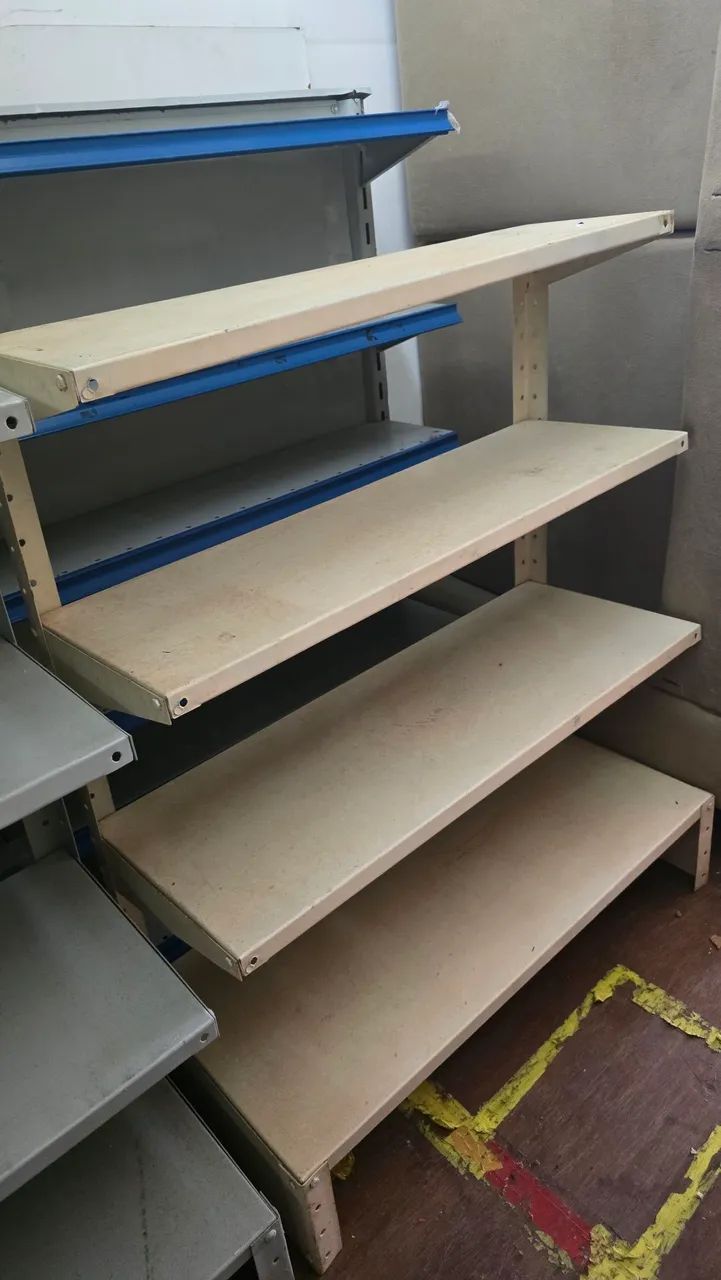 Vendo Estante de metal - Foto 4