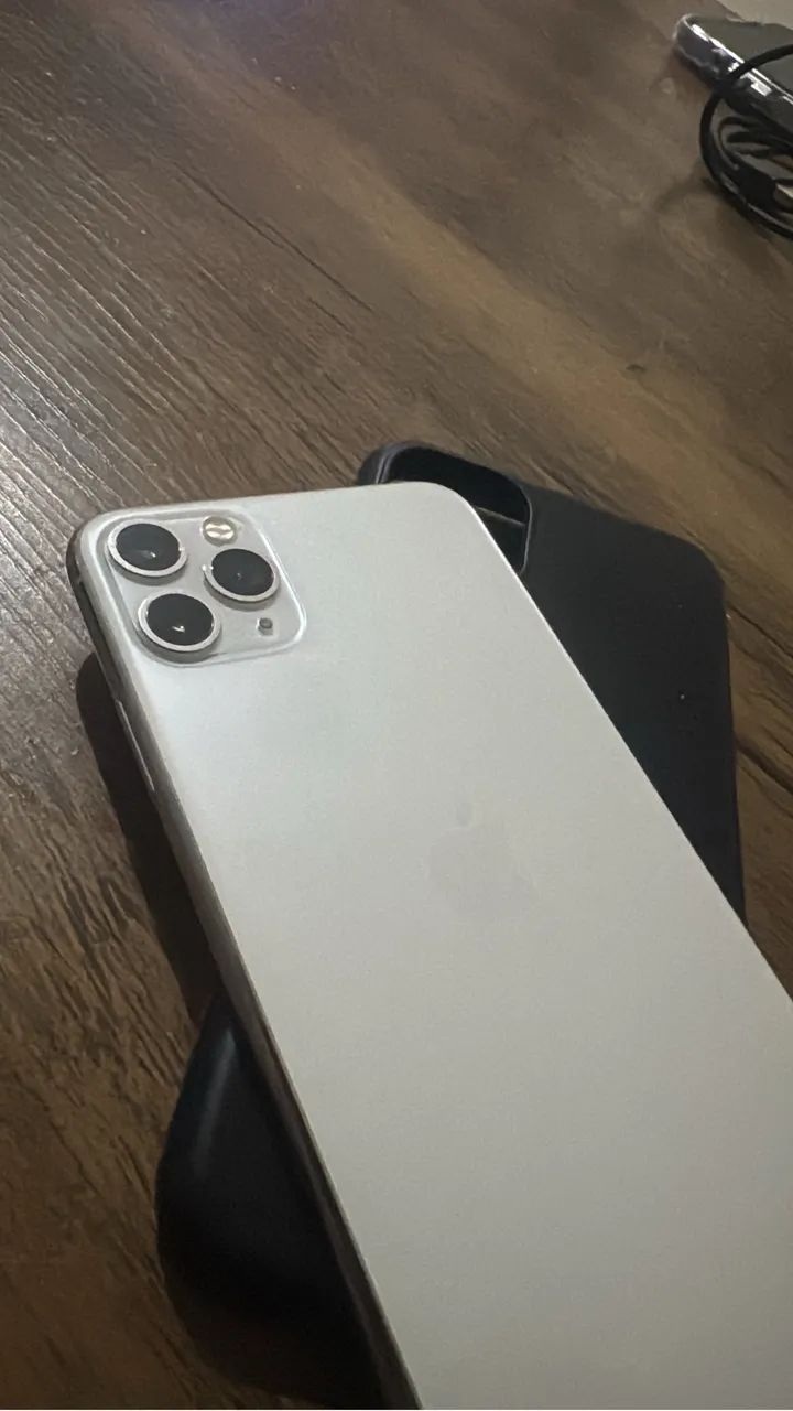 iPhone 11 Pro Max  - Foto 2