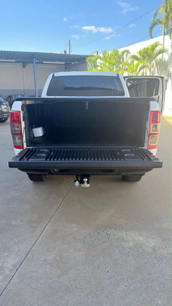 Ford Ranger XLT 2.5 16V 4X2 CD Flex 2017 - Foto 2