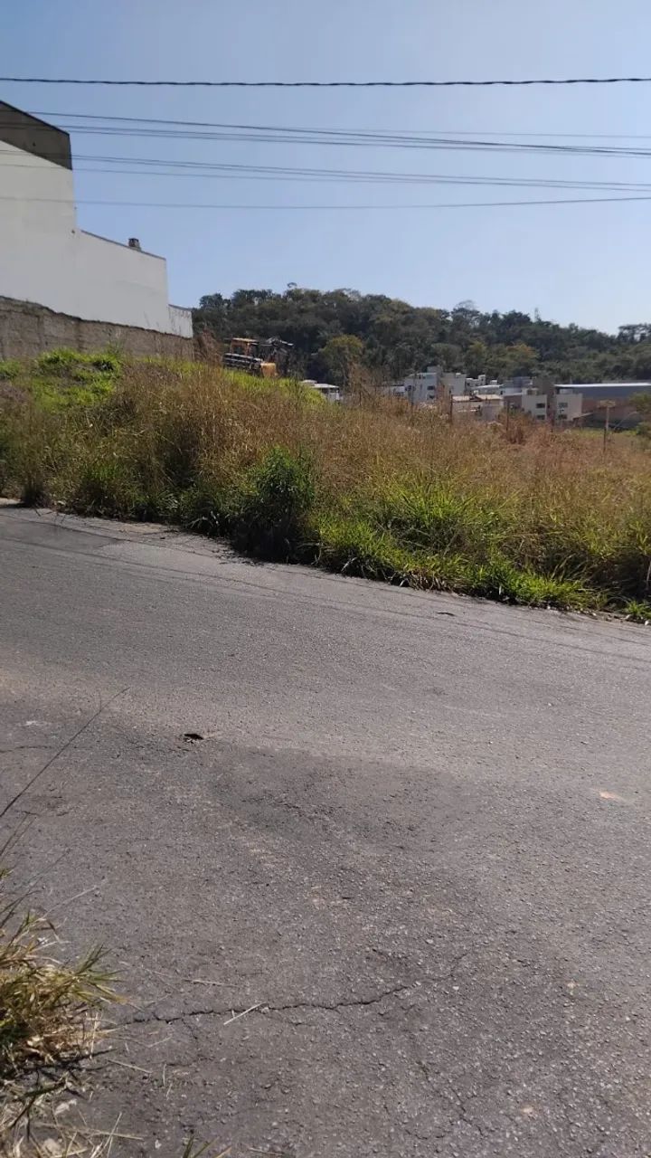 Lote de esquina  no Bairro Novo Centro.