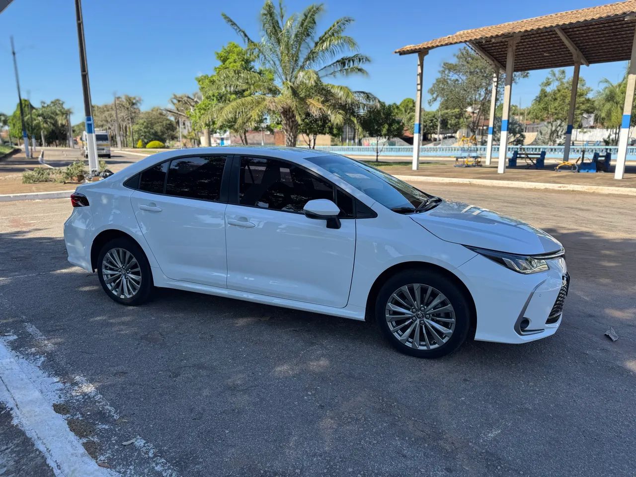 Toyota Corolla XEI 2.0 Flex 16V Aut. 2025 - Foto 2