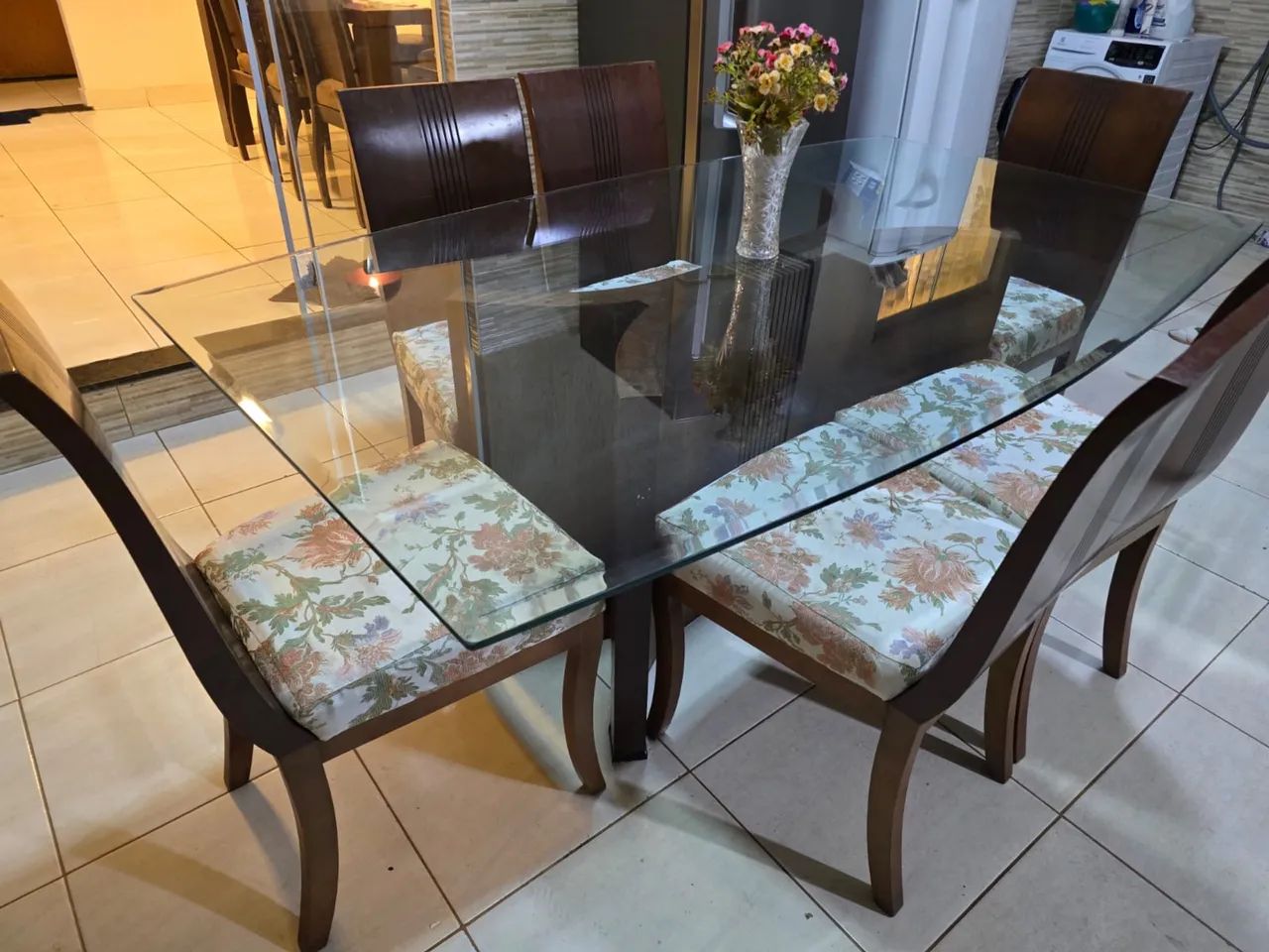 Mesa com 6 cadeiras  - Foto 3