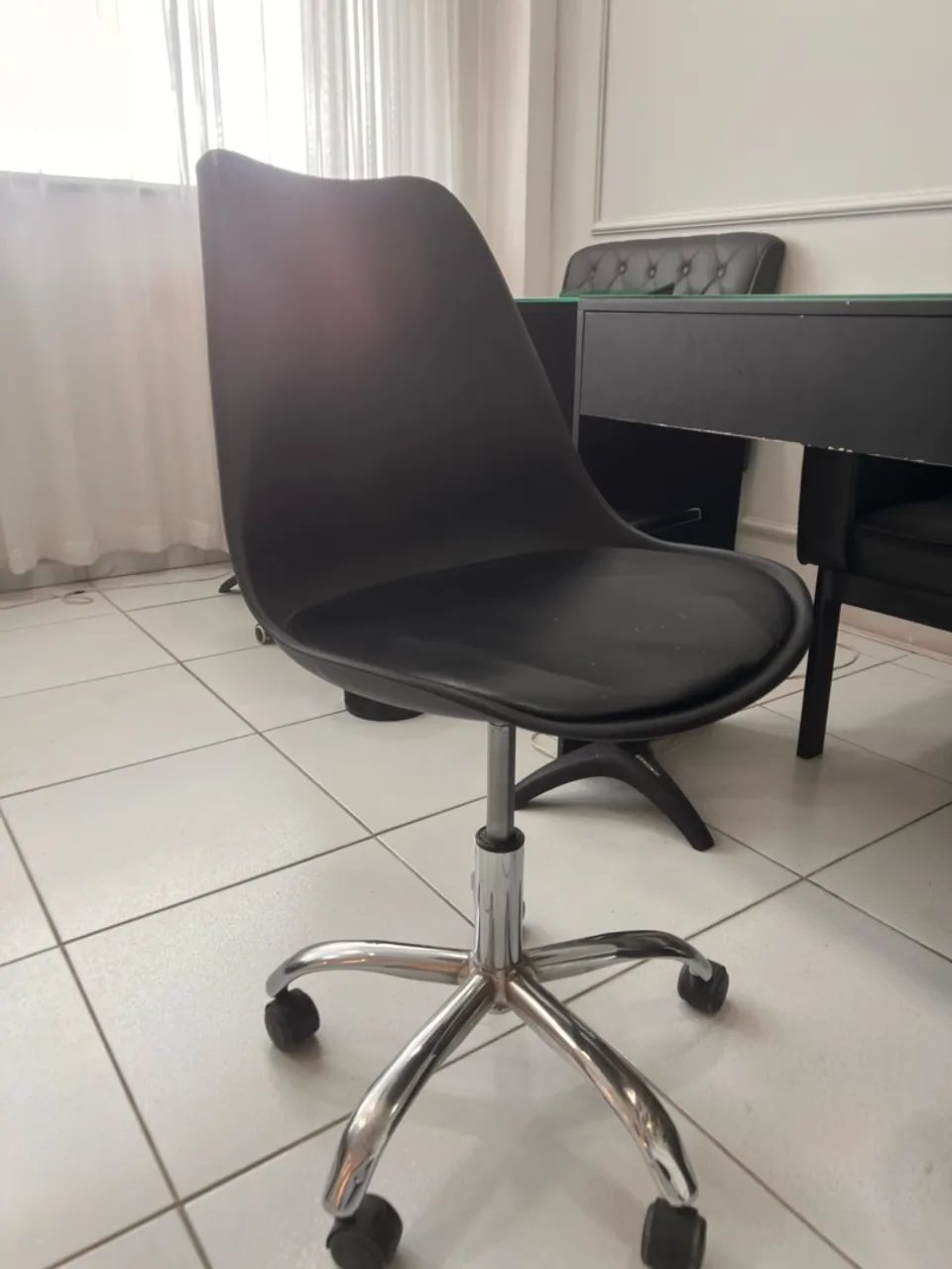 CADEIRA DE RODINHA PRETA 