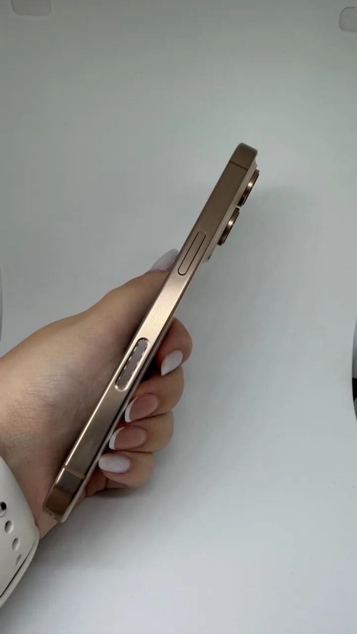IPHONE 16 PRO - 512GB - DOURADO - Foto 3