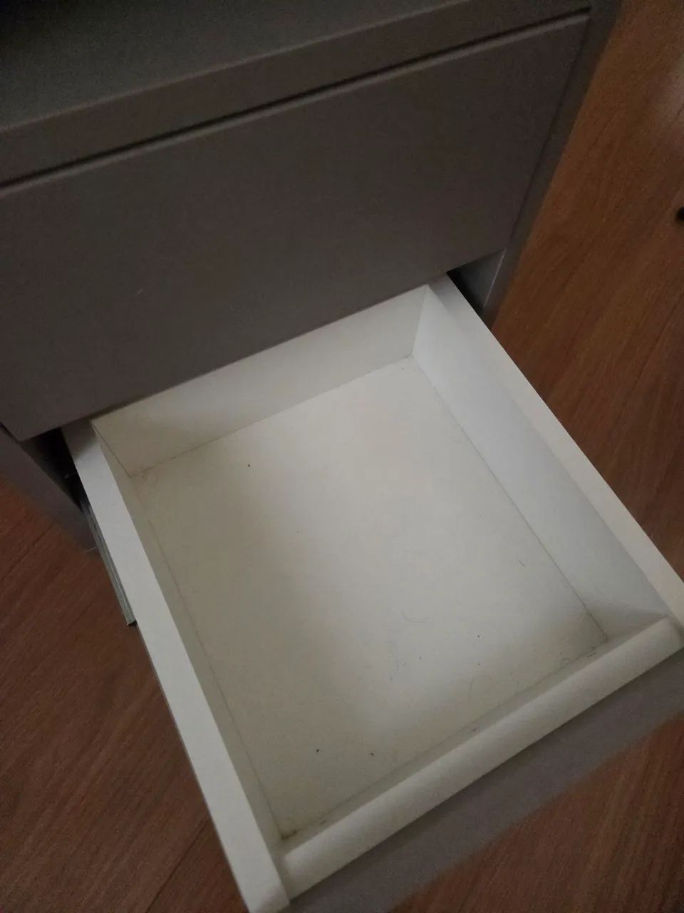 Conjunto de mesa de cabeceira  - Foto 2