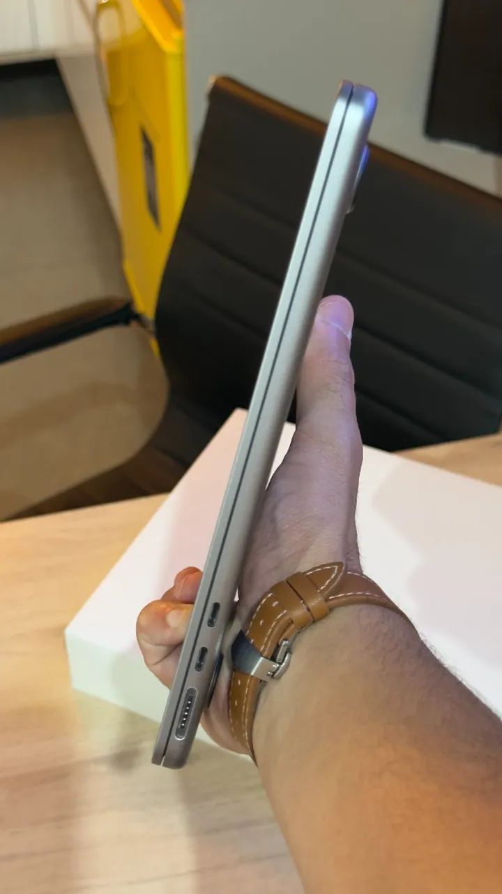 MacBook Air M2 2022 | 256GB SSD | 8GB Ram - Loja física! Com 3
