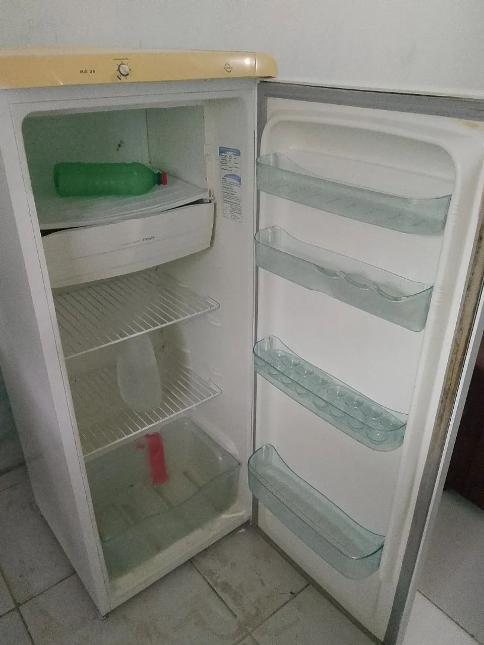 vende-se geladeira Electrolux  - Foto 4