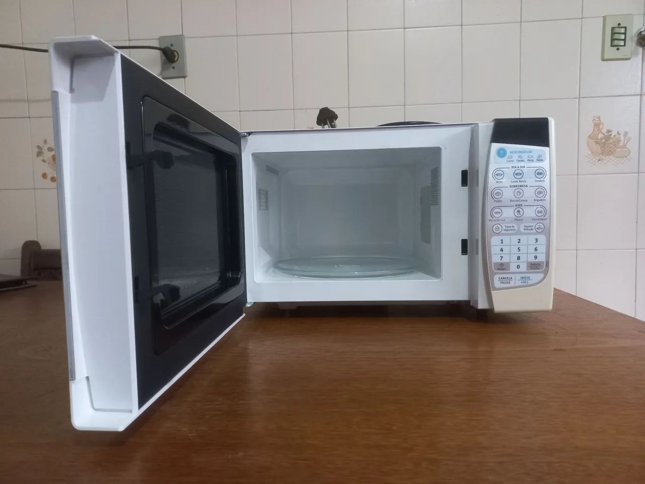 MICRO-ONDAS ELECTROLUX  - Foto 2
