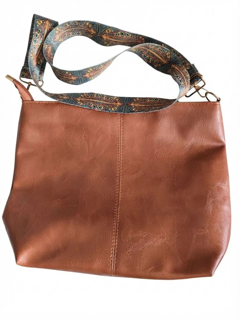 Bolsa em corino elegante cor marrom - Nova 