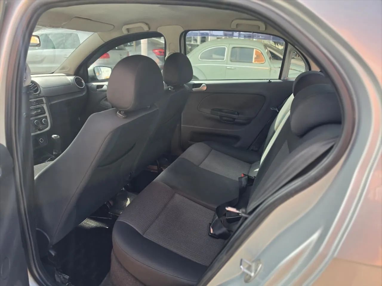 Volkswagen Voyage 1.0/1.0 City MI Total Flex 8V 4P 2013 - Foto 8