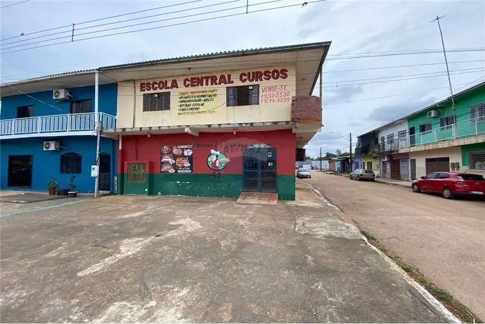 Ponto comercial com salas comerciais