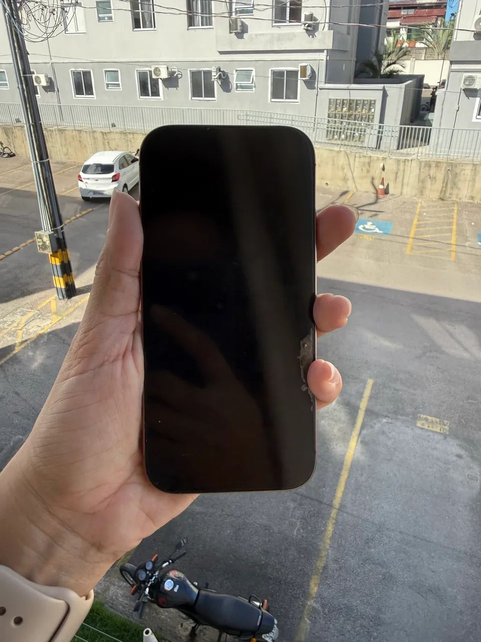 Vendo iPhone 16 pro 128Gb  - Foto 3