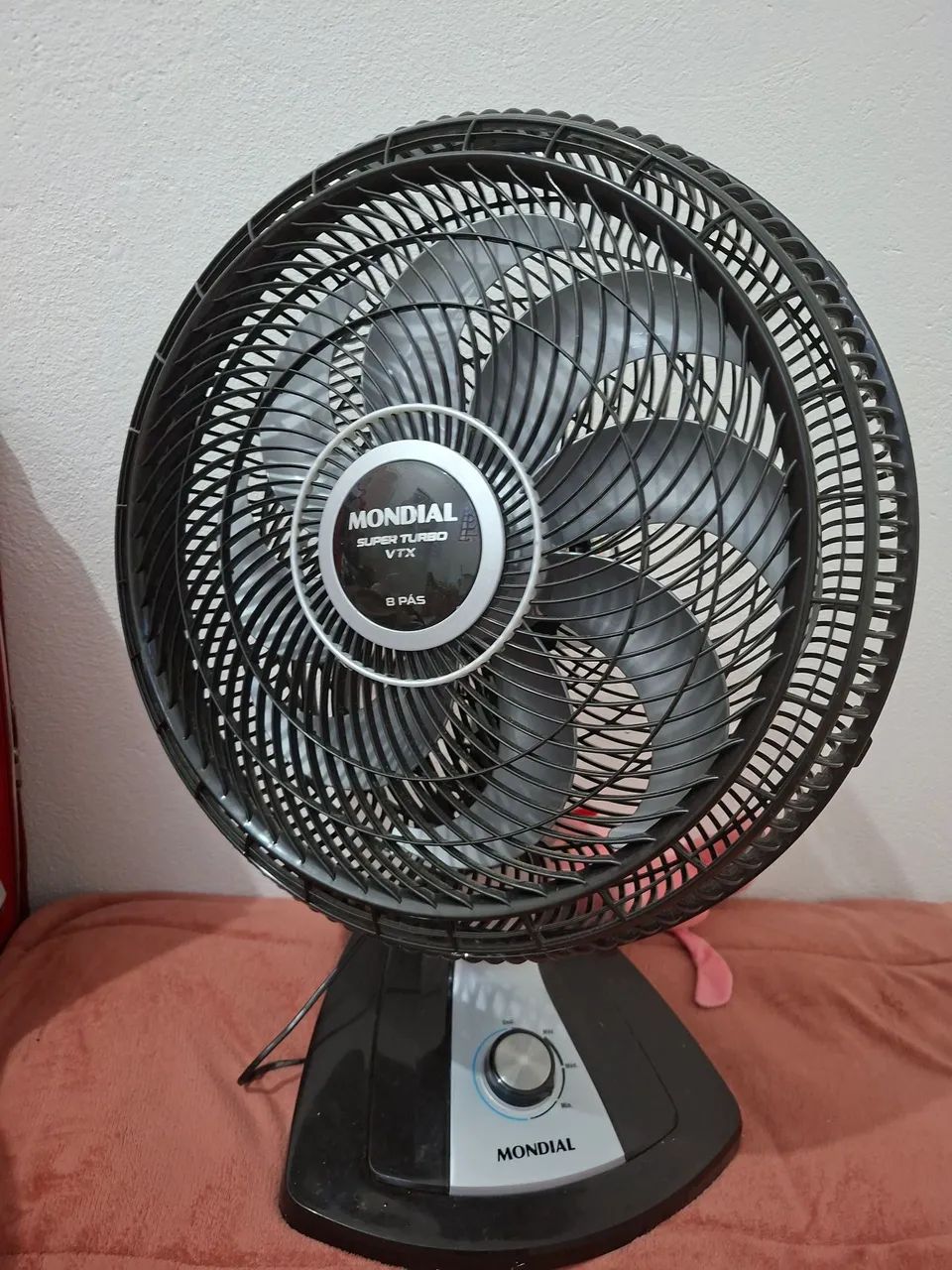 Vendo ventilador Mondial .