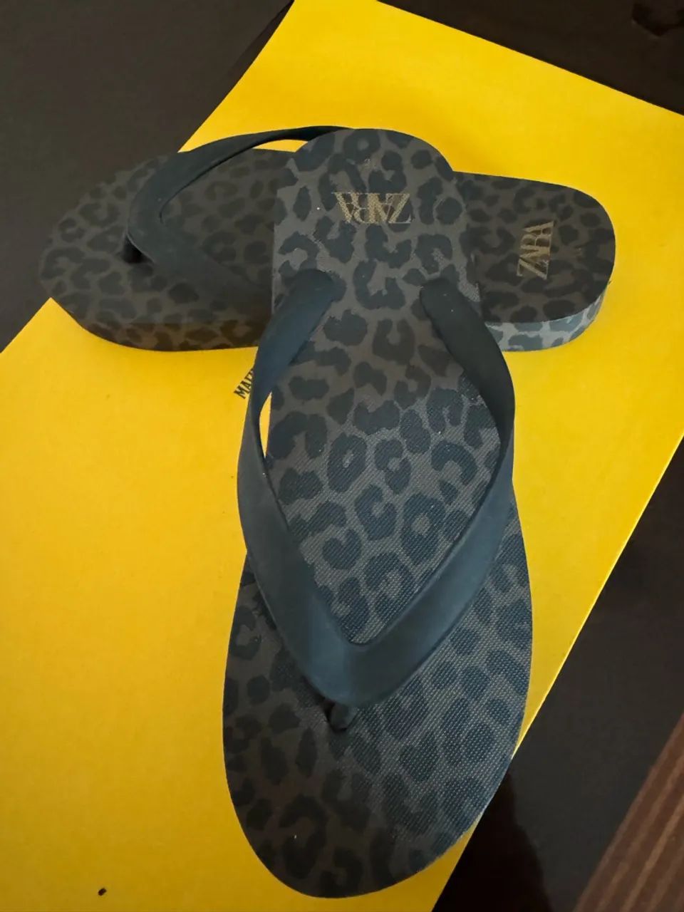 Chinelo borracha leopardo - Foto 4
