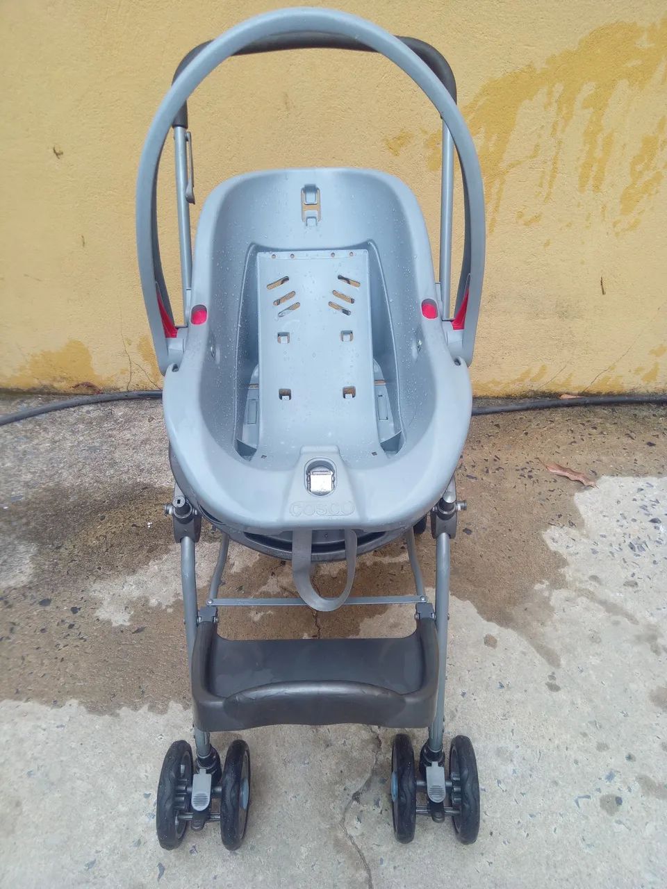 Kit bebê conforto e carrinho Cosco - Foto 3