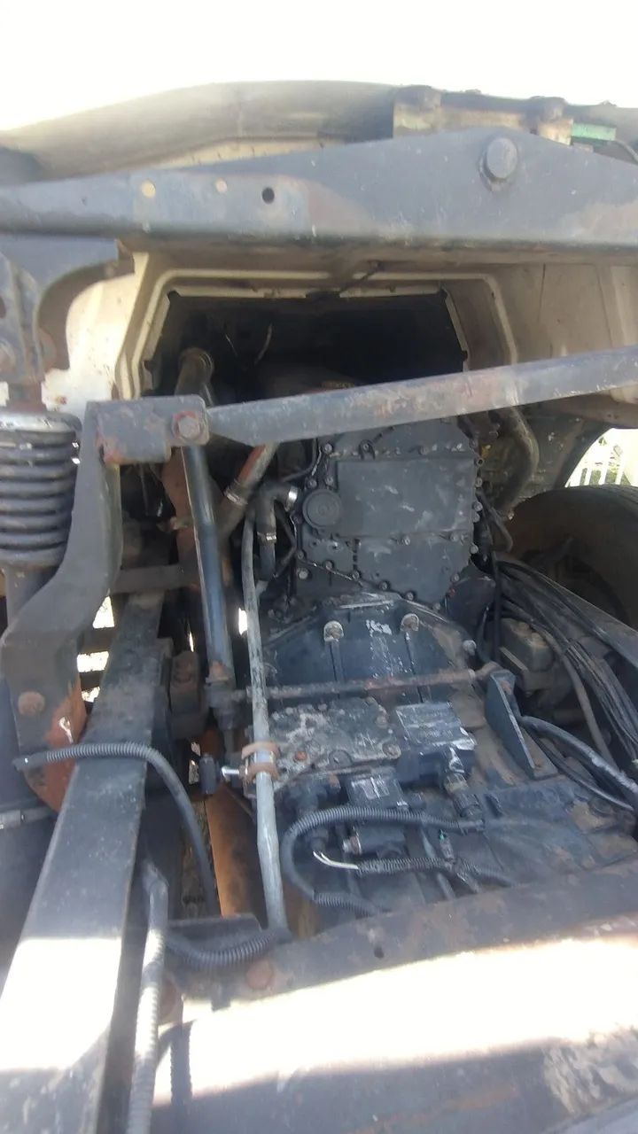 Iveco 320  - Foto 5