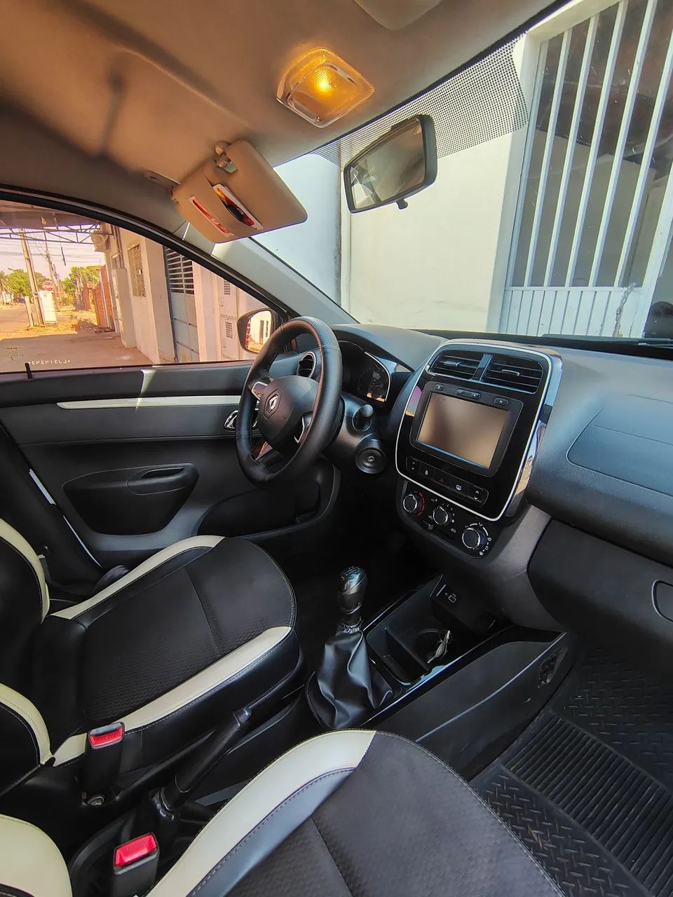 Renault Kwid Intense 1.0 Flex 12V 5P Mec. 2020
