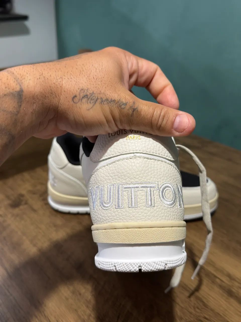 Tênis louis Vuitton  clone TAM 41 - Foto 4