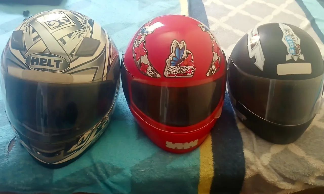 3 CAPACETES SEMINOVOS - MASCULINO, FEMININO E INFANTIL - Foto 2