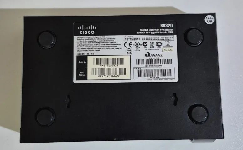 Router Cisco RV320 Gigabit - Foto 4