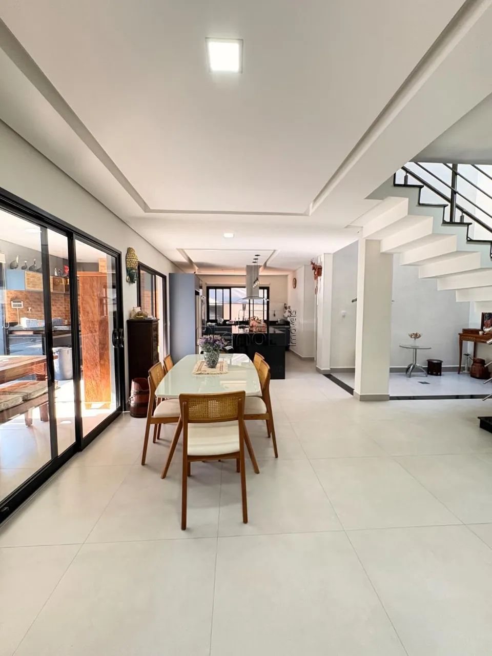 Sobrado à venda em Campinas, Swiss Park, com 4 suítes, com 329 m² - Foto 5
