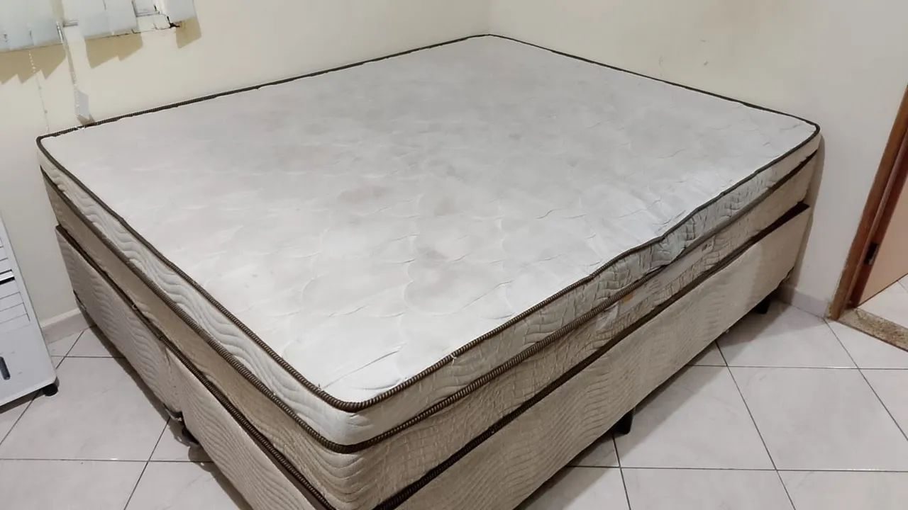 Cama Queen usada - Foto 2