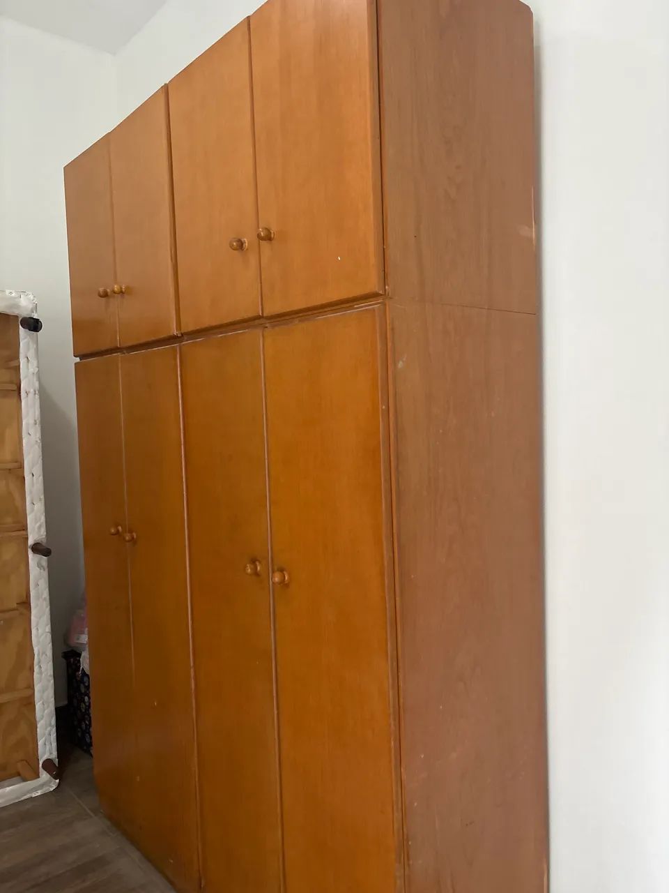 Guarda roupa de madeira - Foto 2