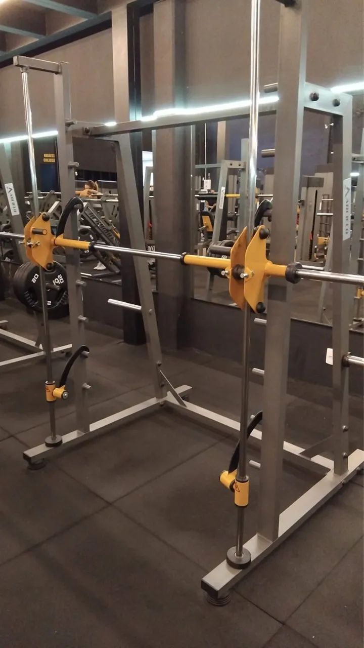 Agachamento Smith 10x no cartão 