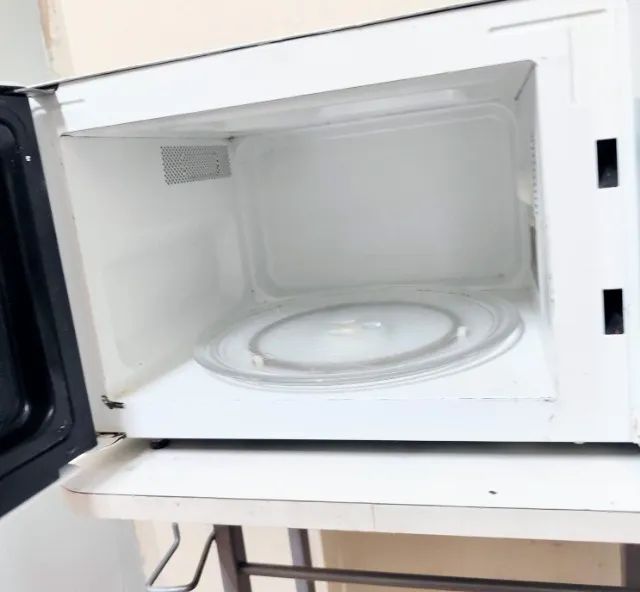 Micro ondas Panasonic Picolli 28 litros 127 v R$280  · Em estoque - Foto 5