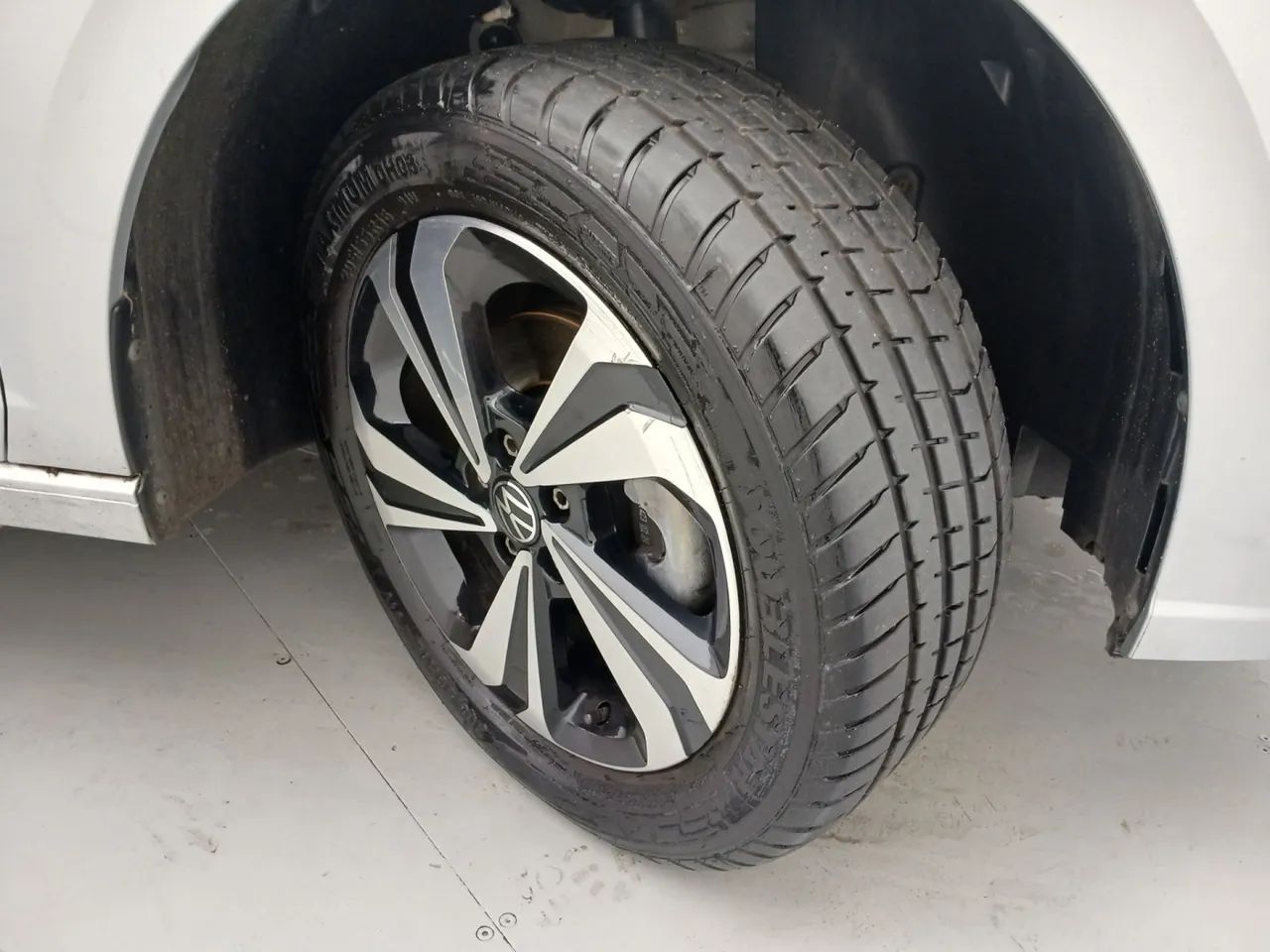 Volkswagen Virtus TSI 1.0 Flex 12V 4p Aut., foto 14 de 18