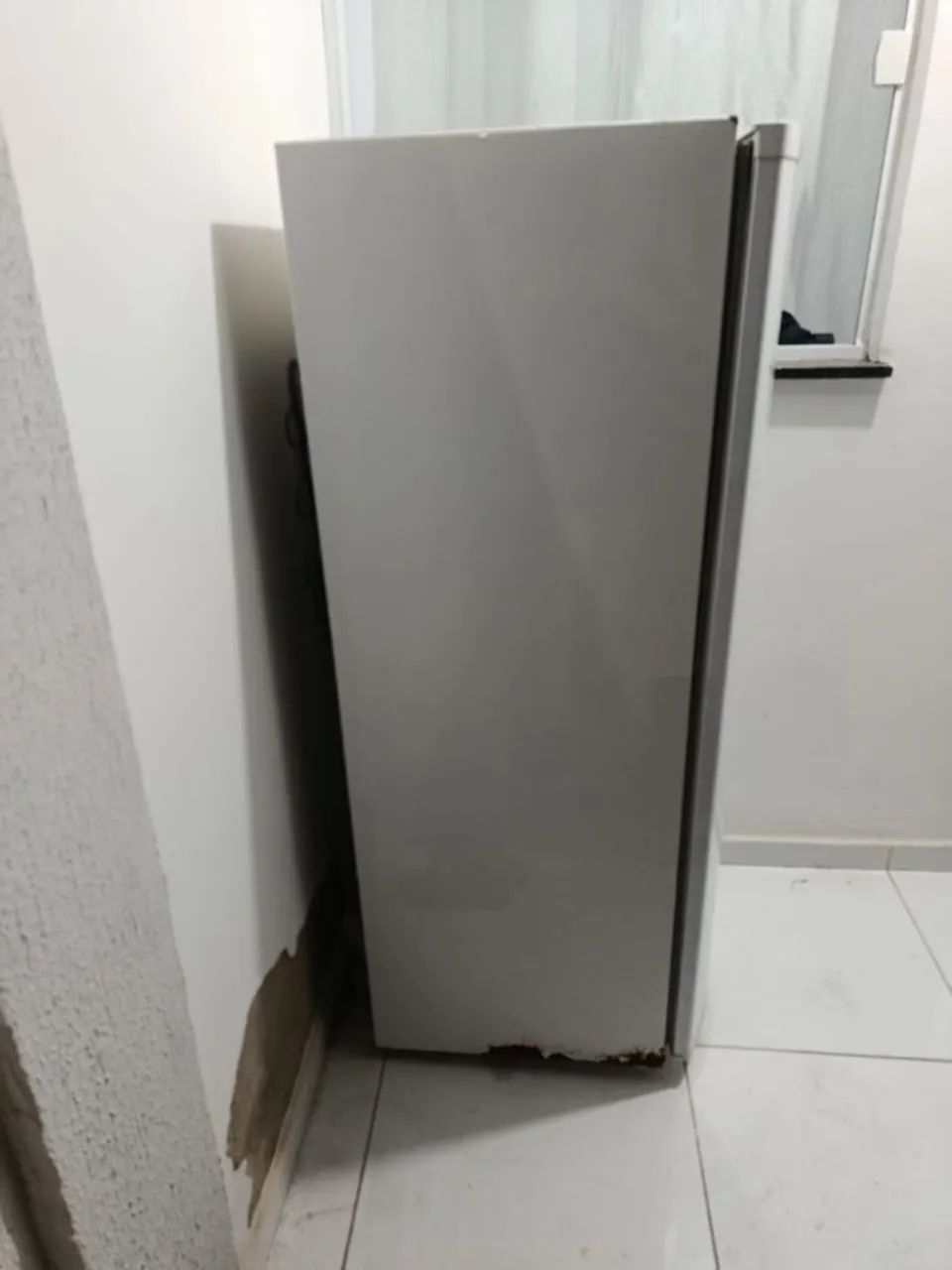 Vendo geladeira usada, em perfeito estado.  - Foto 2