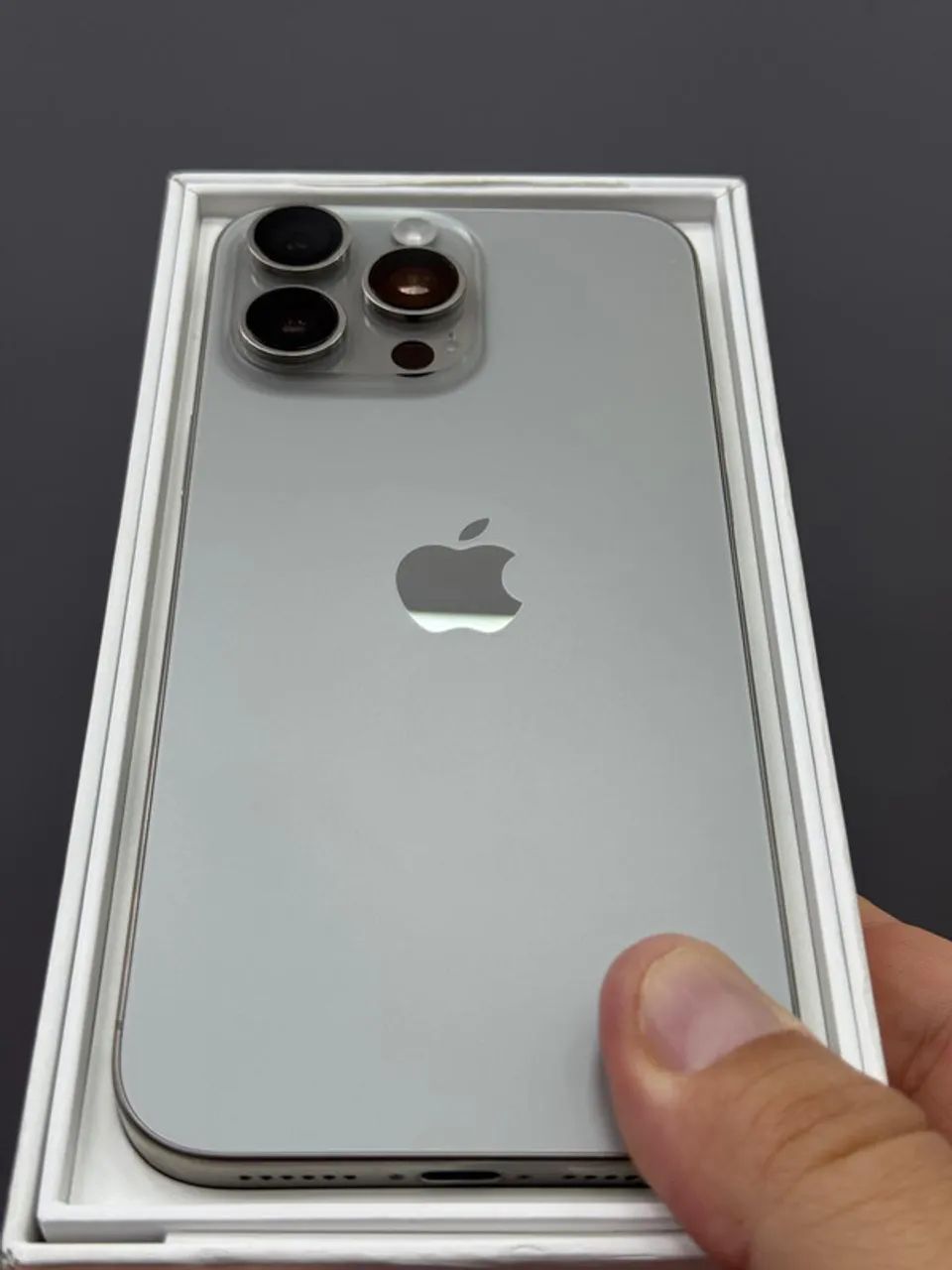 IPHONE 15 PRO MAX 512GB PRETO SEMINOVO - Celulares e Smartphones