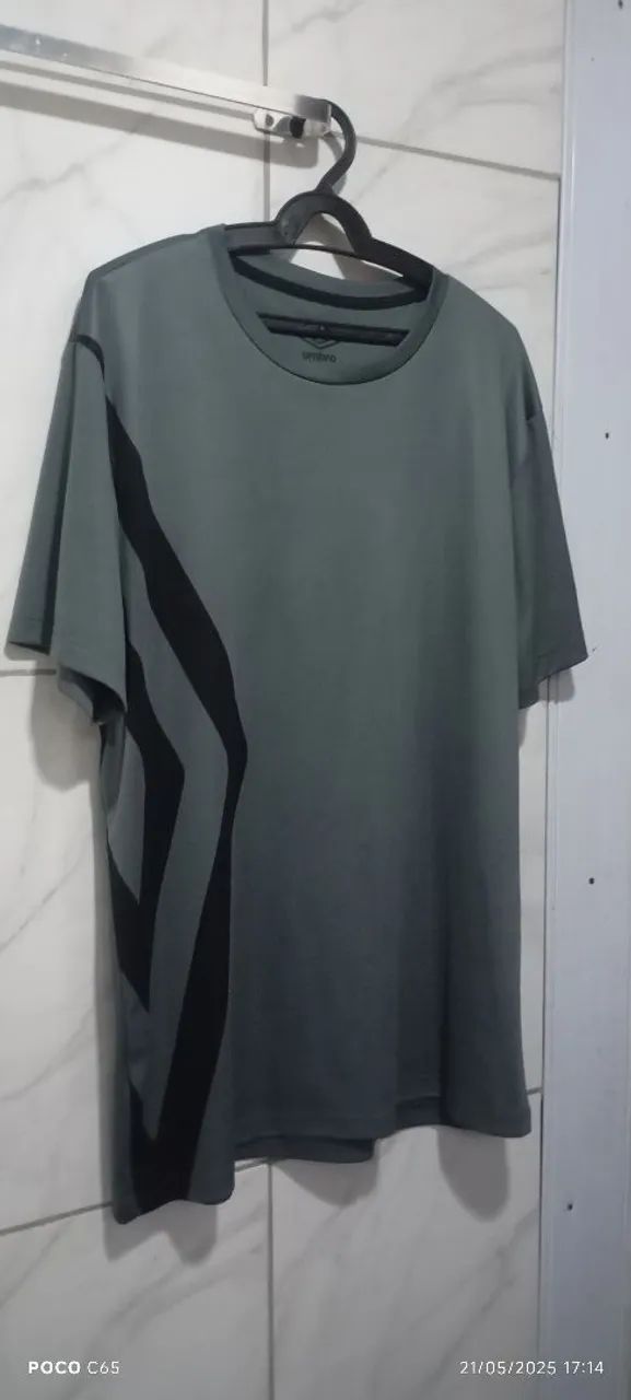 Camiseta UMBRO DRY