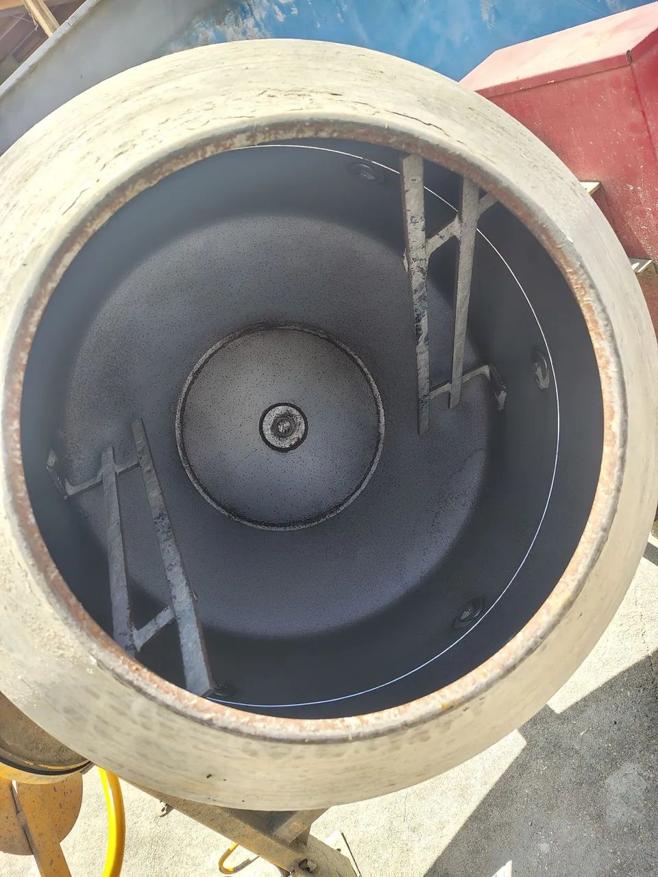 Betoneira Menegotti 250 litros  - Foto 3